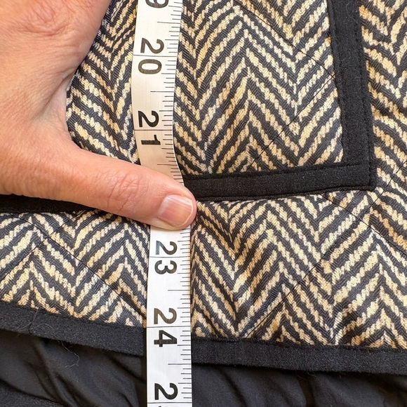J. Crew Black grey Herringbone zip front high collar Vest w pockets size Medium - Picture 10 of 10